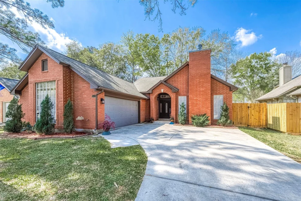 Unit for sale at 5439 Fern Park Drive, Kingwood, TX 77339
