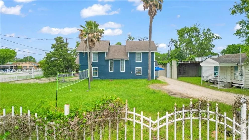 Unit for sale at 1229 Evanston Street, Houston, TX 77015
