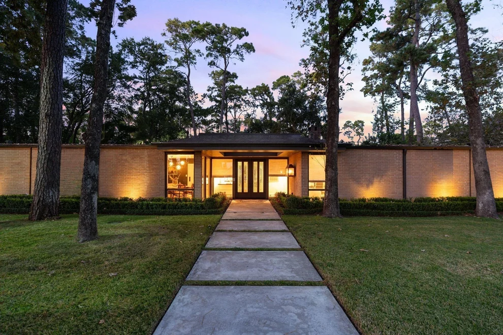 Unit for sale at 10606 Twelve Oaks Drive, Houston, TX 77024