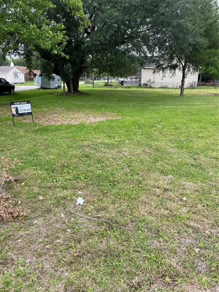Unit for sale at 6914 Mike Street, Hitchcock, TX 77539