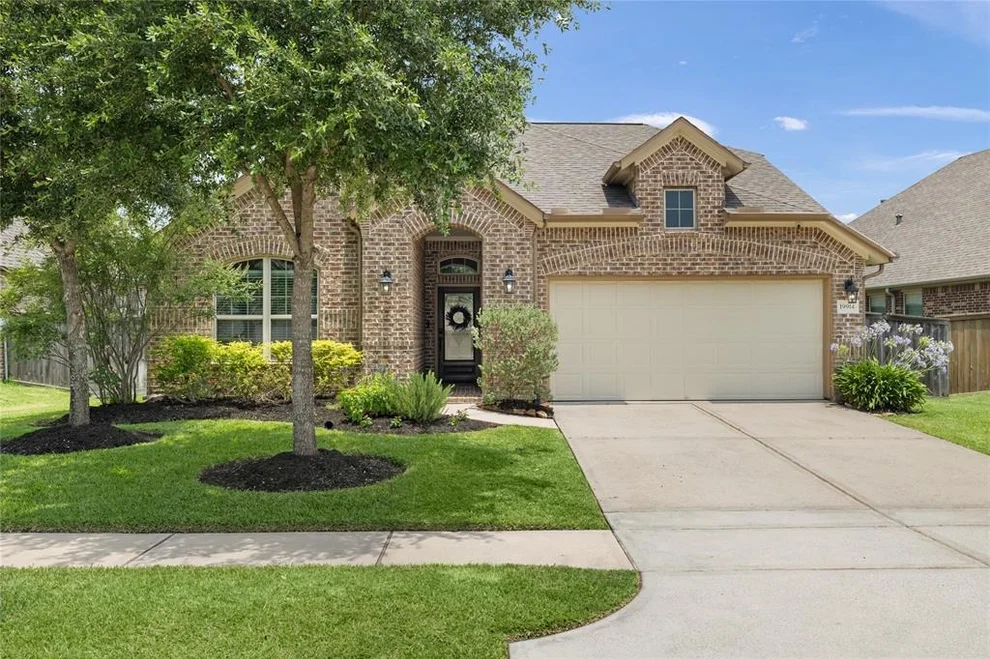 Unit for sale at 19914 Lizzie Ridge Lane, Cypress, TX 77433
