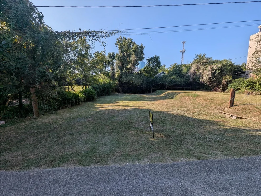 Unit for sale at 0 Edwards Street, Houston, TX 77007