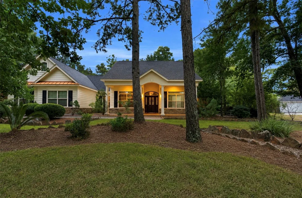 Unit for sale at 11716 Great Oak Boulevard, Conroe, TX 77385