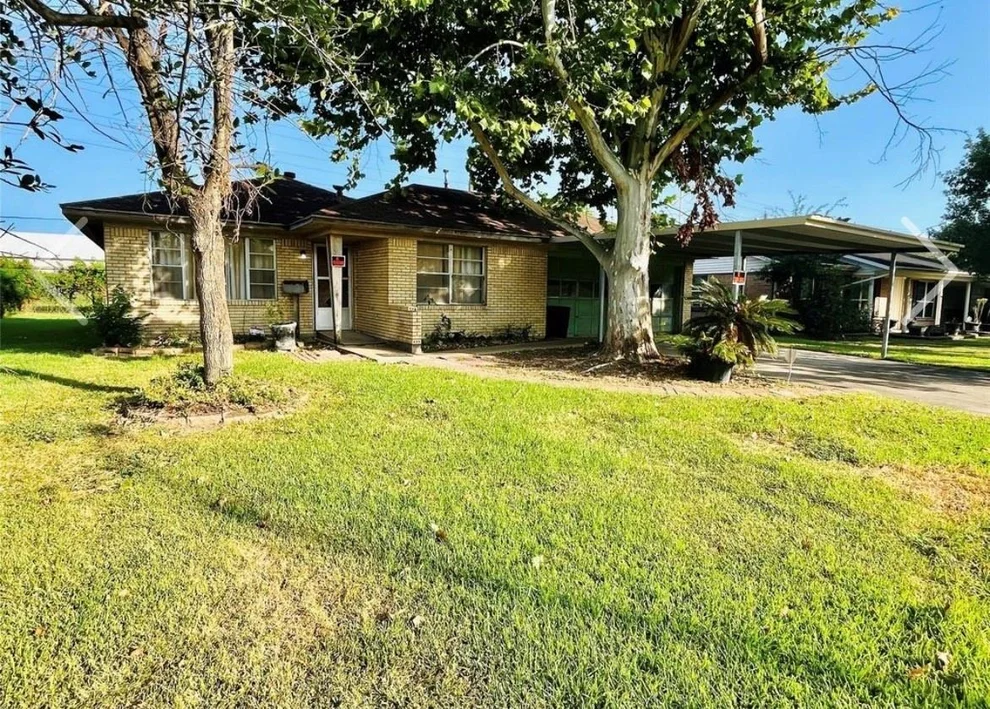 Unit for sale at 12426 Ledger Lane, Houston, TX 77015