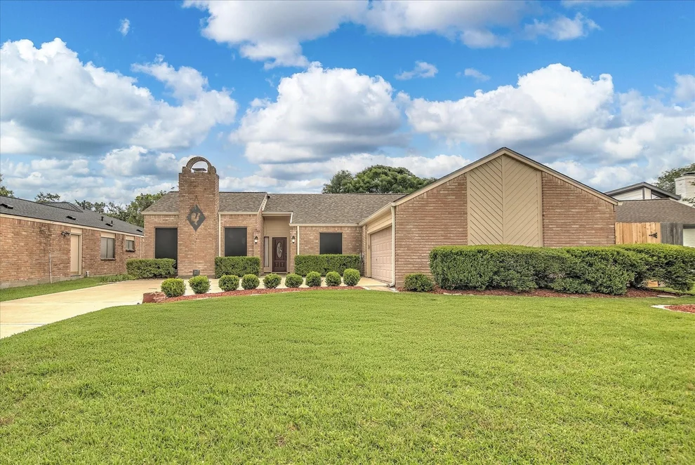 Unit for sale at 1039 Honey Hill Drive, Houston, TX 77077