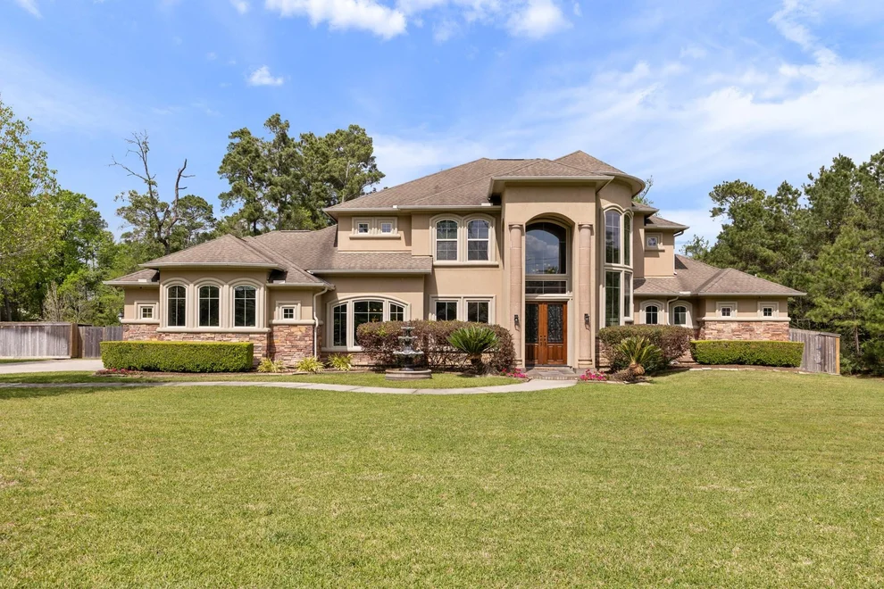 Unit for sale at 4447 Chateau Creek Way, Spring, TX 77386
