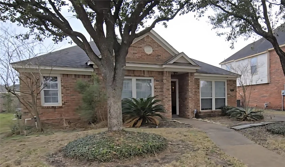 Unit for sale at 3322 Aldridge Drive, Missouri City, TX 77459