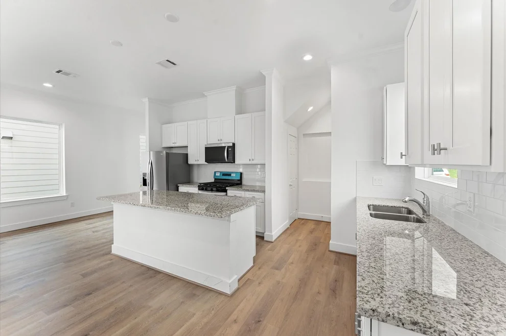 Unit for sale at 6413 Leopold Star Lane, Houston, TX 77048