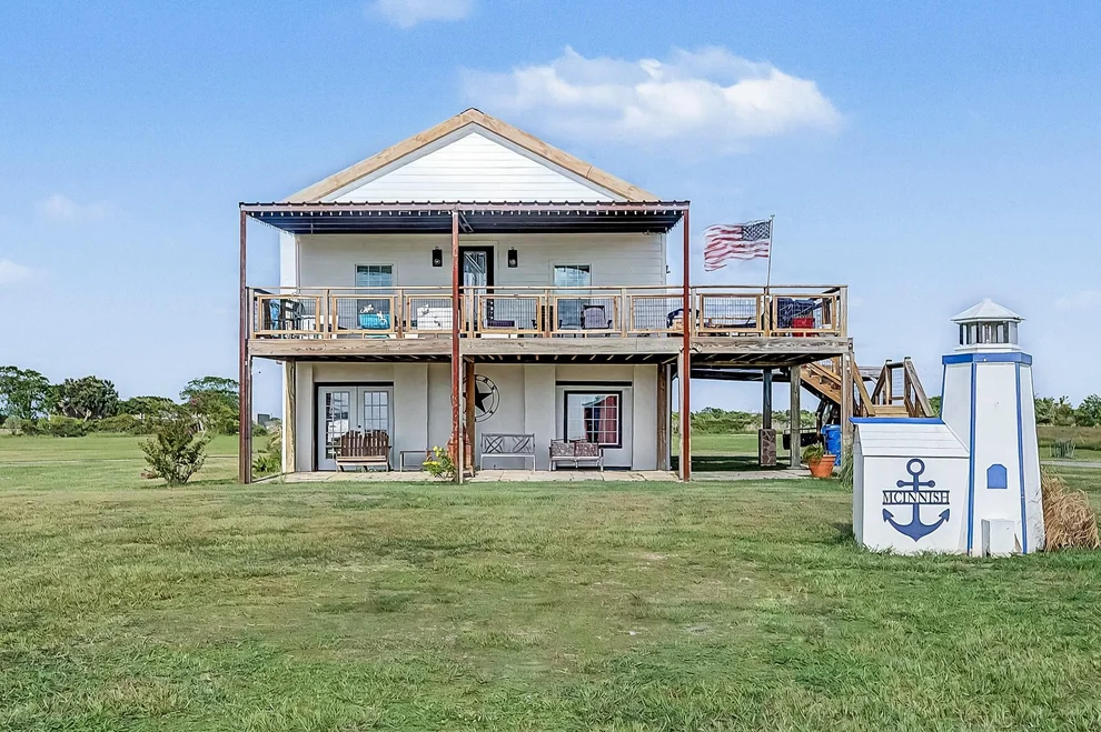 Unit for sale at 201 Turtle Bay Cove, Palacios, TX 77465