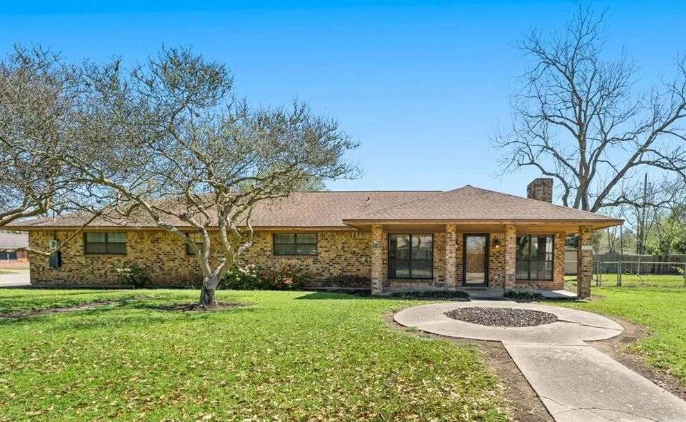 Unit for sale at 716 Franklin Street, Brookshire, TX 77423
