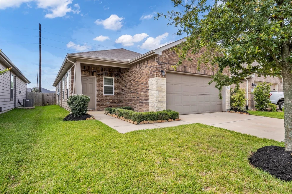 Unit for sale at 25703 Bottlebrush Sedge Street, Katy, TX 77493