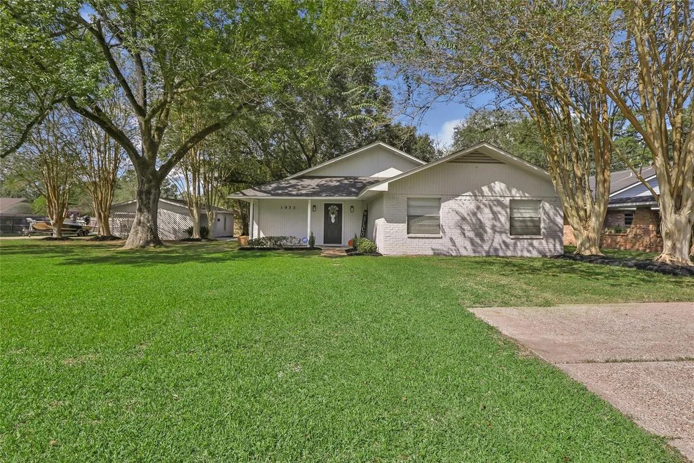 Unit for sale at 1933 N San Jacinto Street, Liberty, TX 77575
