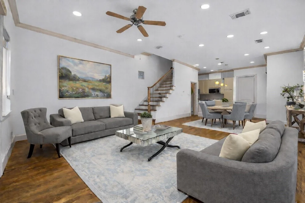Unit for sale at 931 W 23rd Street, Houston, TX 77008
