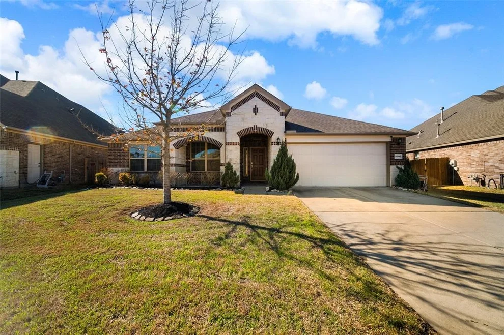 Unit for sale at 25806 Foxrun Vista Drive, Katy, TX 77494