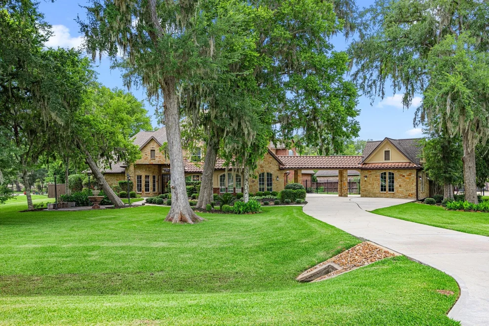 Unit for sale at 3415 Wellspring Lake Drive, Fulshear, TX 77441