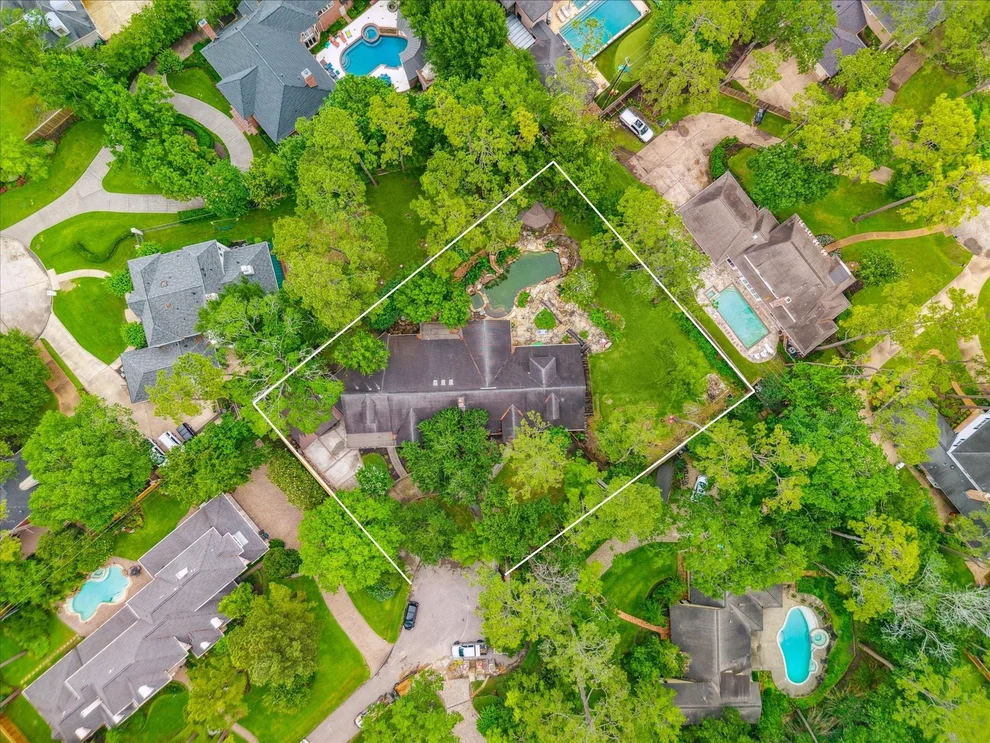 Unit for sale at 5 Rip Van Winkle Lane, Houston, TX 77024