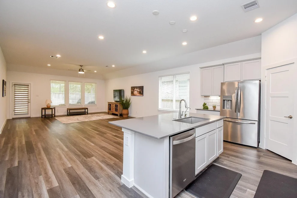 Unit for sale at 383 Westlake Terrace Drive, Conroe, TX 77304