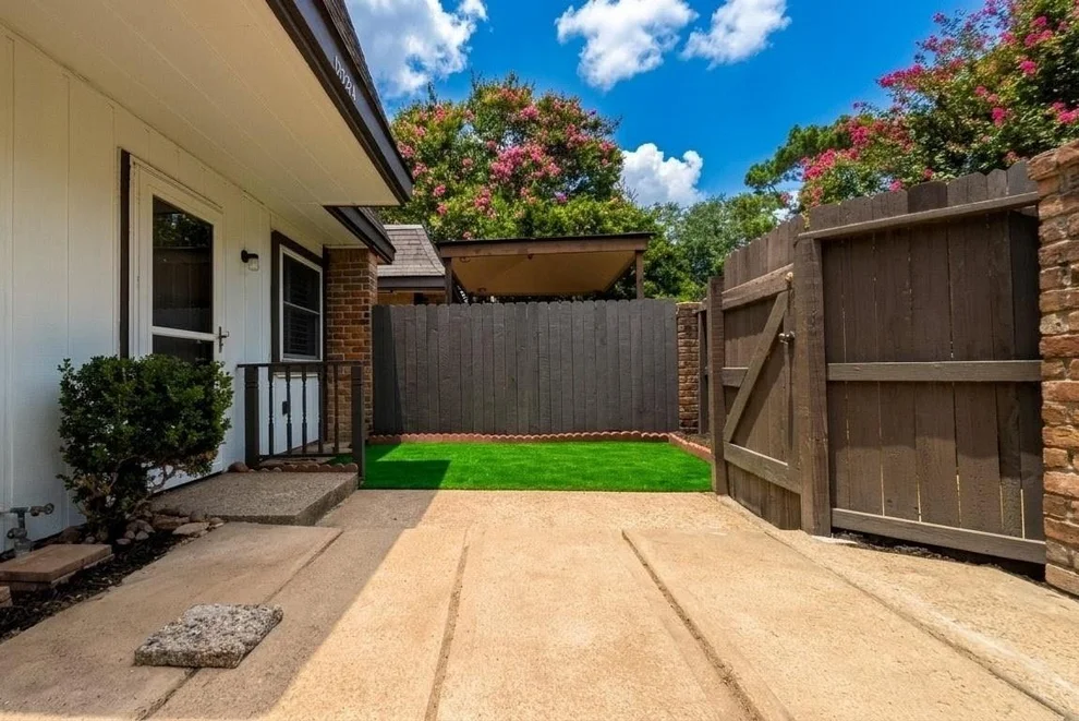 Unit for sale at 12027 Greenwood Forest Drive, Houston, TX 77066