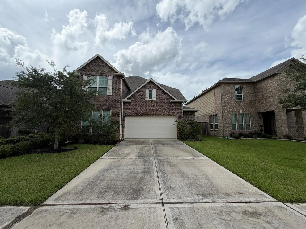 Unit for sale at 8727 Silver Crest Lane, Missouri City, TX 77459