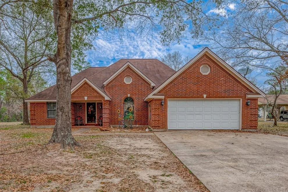 Unit for sale at 190 County Road 6490, Dayton, TX 77535