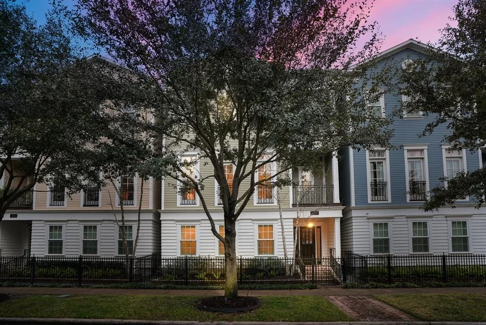 Unit for sale at 1704 Ashland Street, Houston, TX 77008
