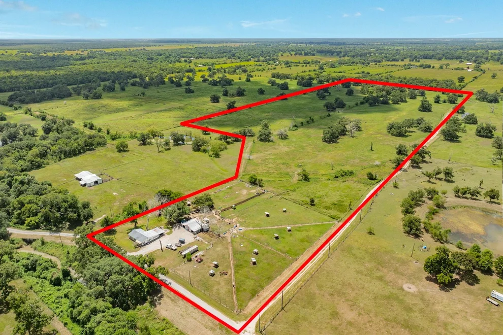 Unit for sale at 438 County Road 164, Cedar Lane, TX 77414