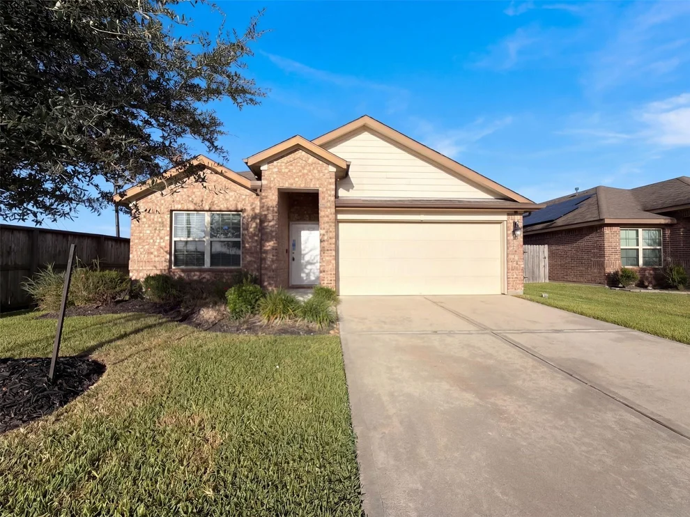 Unit for sale at 8322 Oakleaf Meadow Court, Rosharon, TX 77583