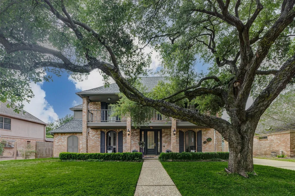 Unit for sale at 20618 Chestnut Hills Drive, Katy, TX 77450