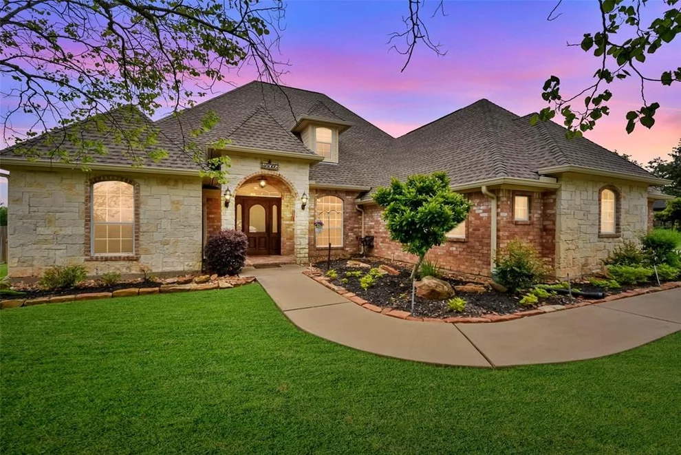 Unit for sale at 19005 Harbor Side Boulevard, Montgomery, TX 77356