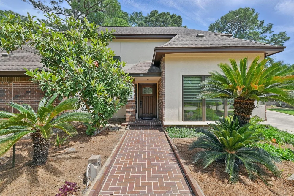 Unit for sale at 8923 Mauna Loa Lane, Houston, TX 77040
