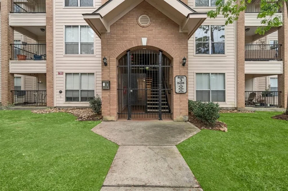 Unit for sale at 8051 Bay Branch Drive, The Woodlands, TX 77382