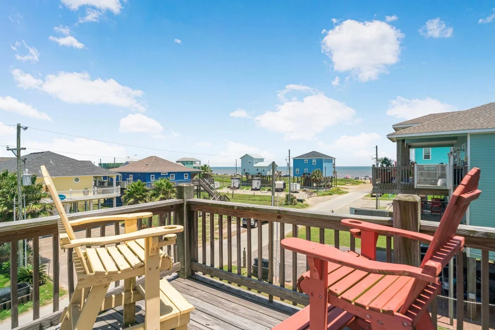 Unit for sale at 833 Kahla Drive, Crystal Beach, TX 77650