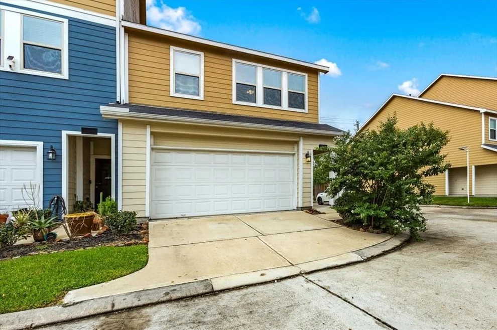 Unit for sale at 3542 Terreno Vista Boulevard, Pasadena, TX 77504