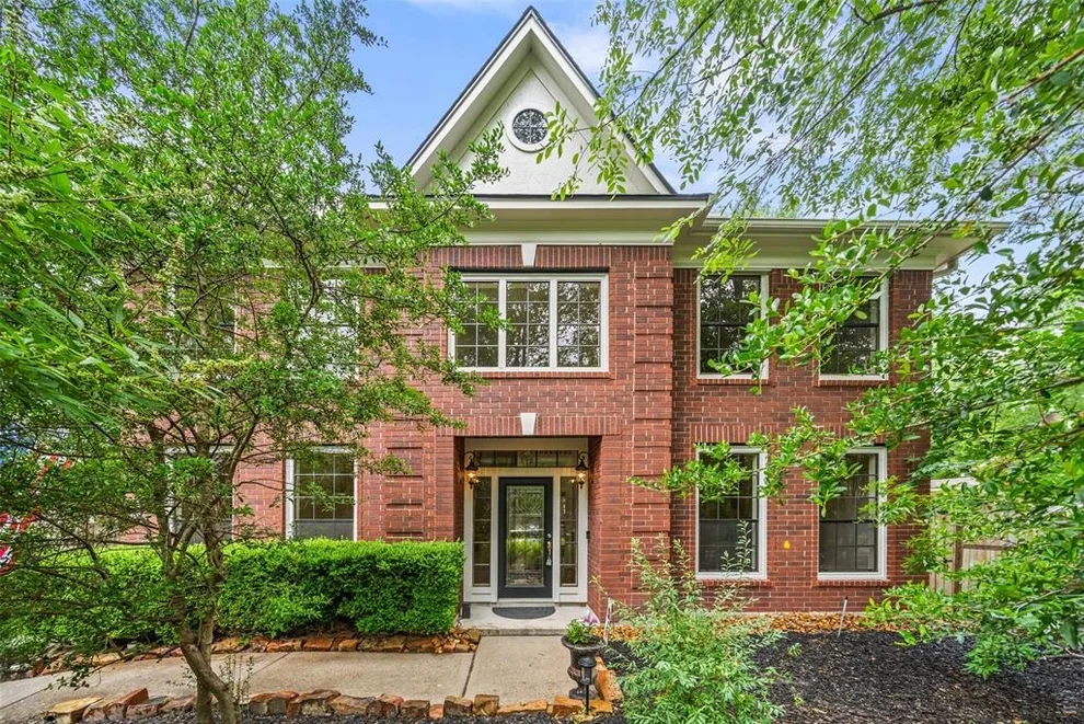 Unit for sale at 15 S Duskwood Place, The Woodlands, TX 77381