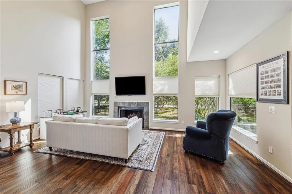 Unit for sale at 214 Sugarberry Circle, Houston, TX 77024
