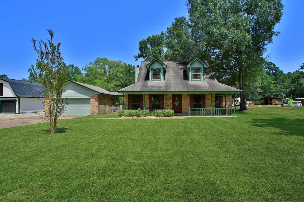 Unit for sale at 31610 Debbi Lane, Magnolia, TX 77355