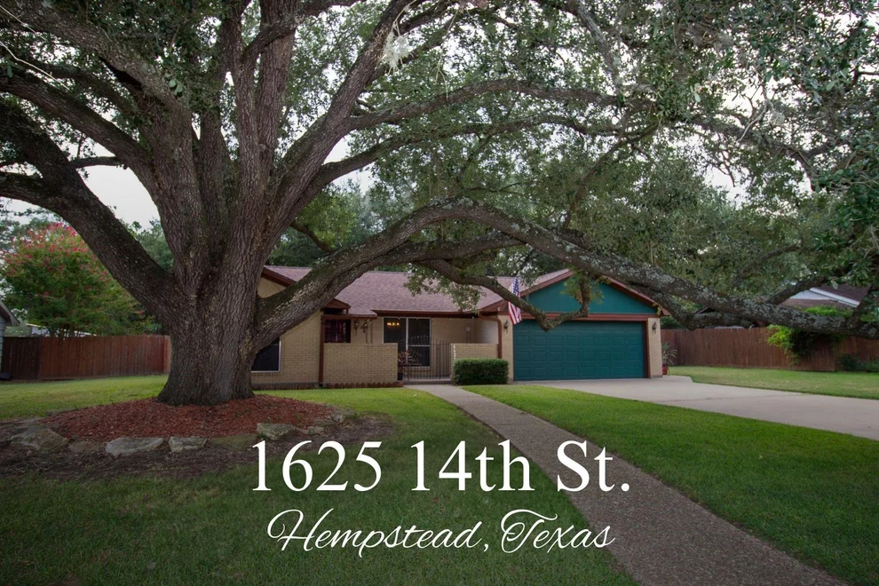 Unit for sale at 1625 14th Street, Hempstead, TX 77445