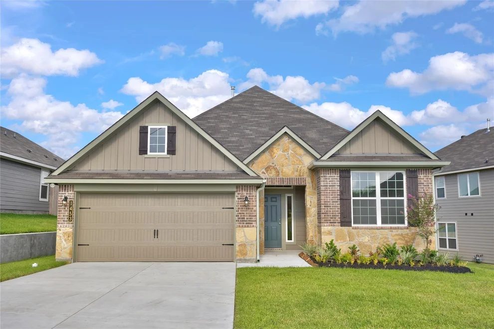 Unit for sale at 1453 Lake Ridge Drive, Brenham, TX 77833