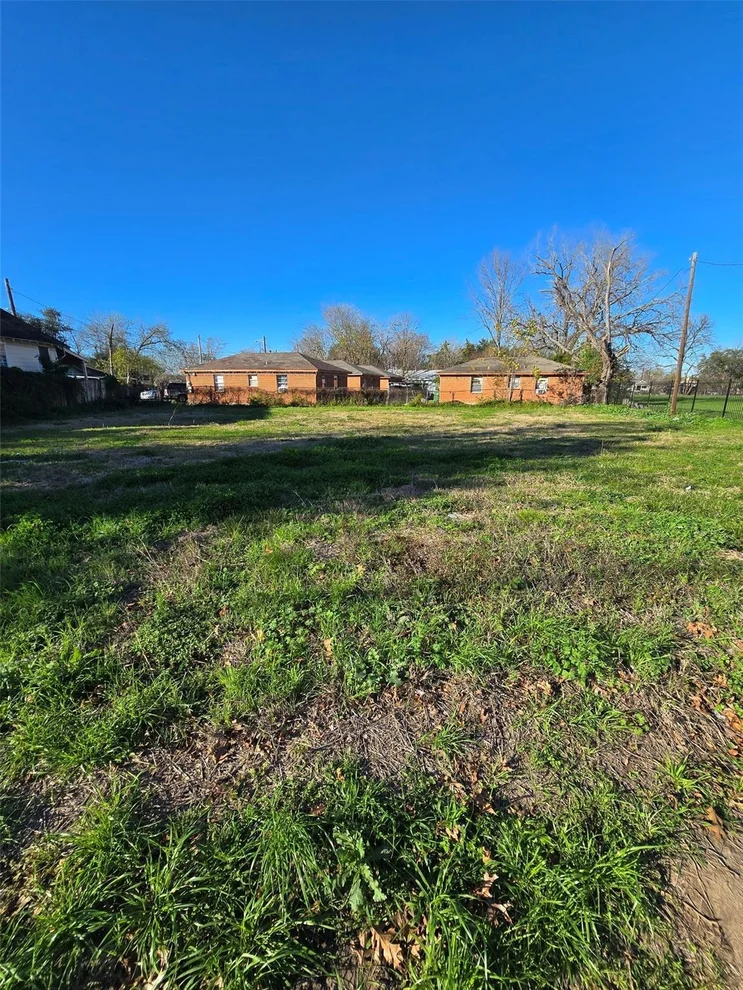 Unit for sale at 4125 Liberty Road, Houston, TX 77026
