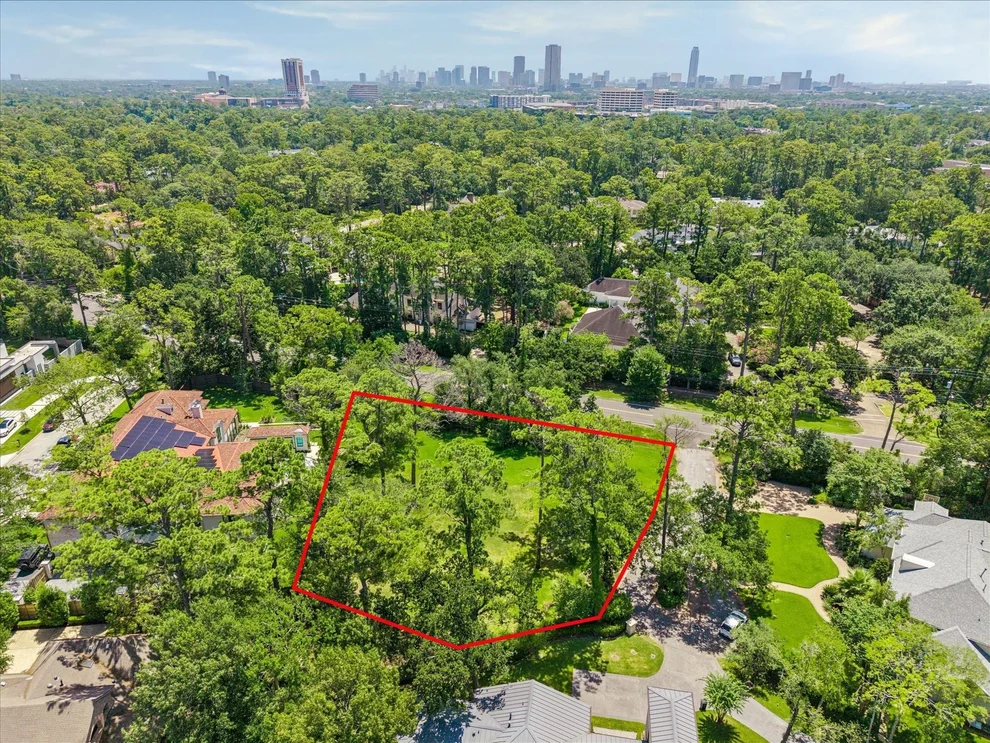 Unit for sale at 11320 Memorial Drive, Piney Point Village, TX 77024