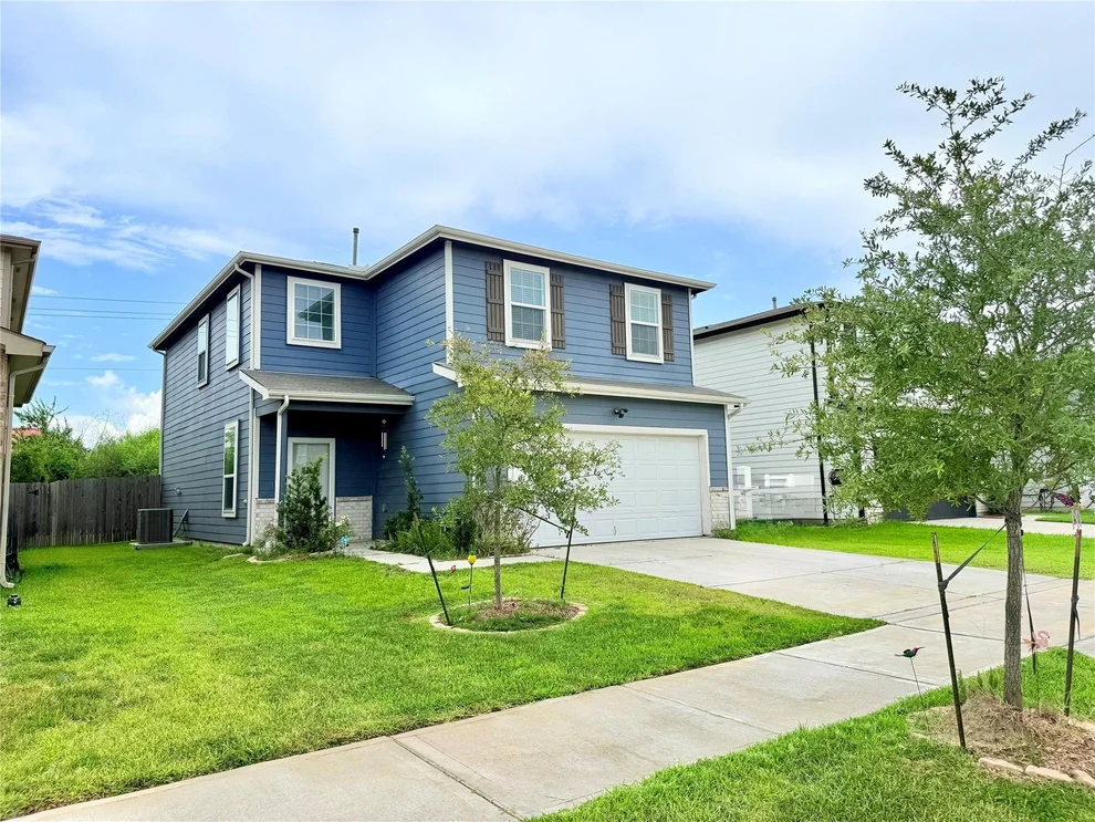 Unit for sale at 10822 Parra Peek Drive, Houston, TX 77075