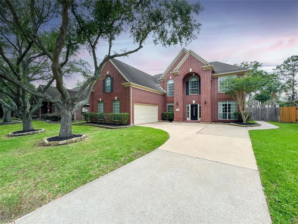 Unit for sale at 2107 Coldwater Bridge Lane, League City, TX 77573