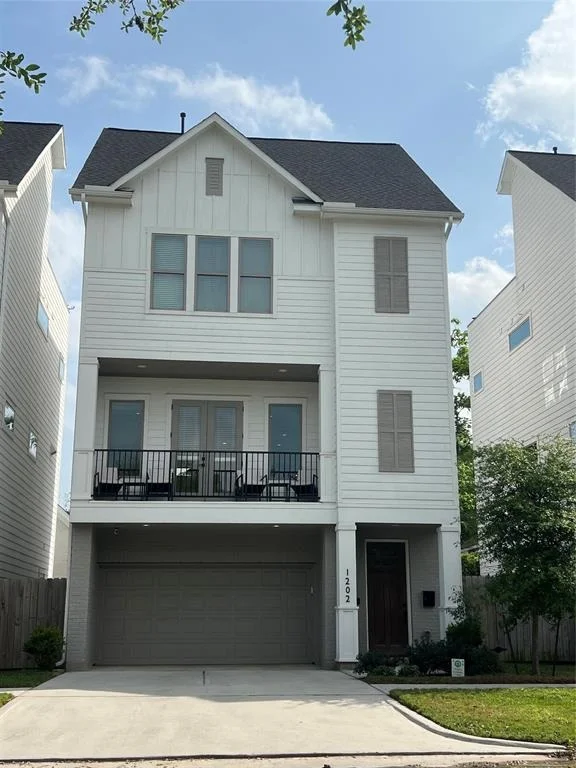 Unit for sale at 1202 W 12th Street, Houston, TX 77008