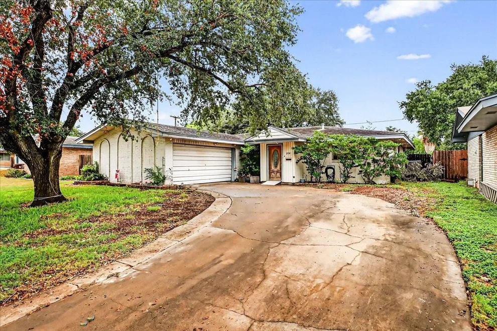 Unit for sale at 2114 Colorado Street, Kingsville, TX 78363