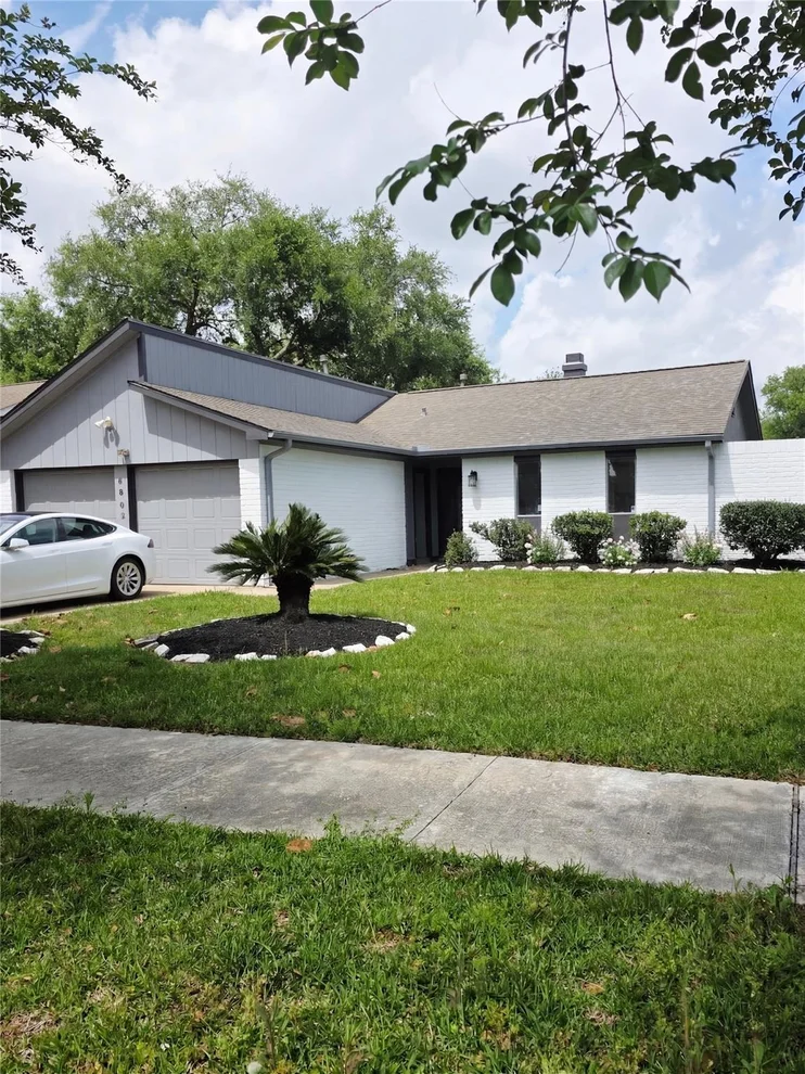 Unit for sale at 6802 Mccullum Road, Houston, TX 77489