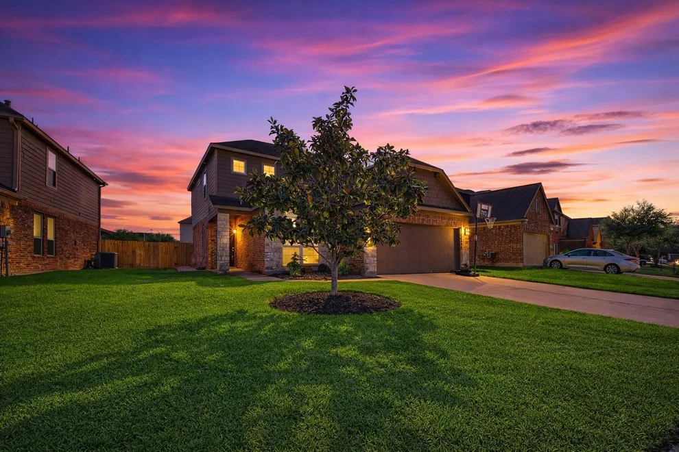 Unit for sale at 2611 Cottage Step Trl Trail, Fresno, TX 77545