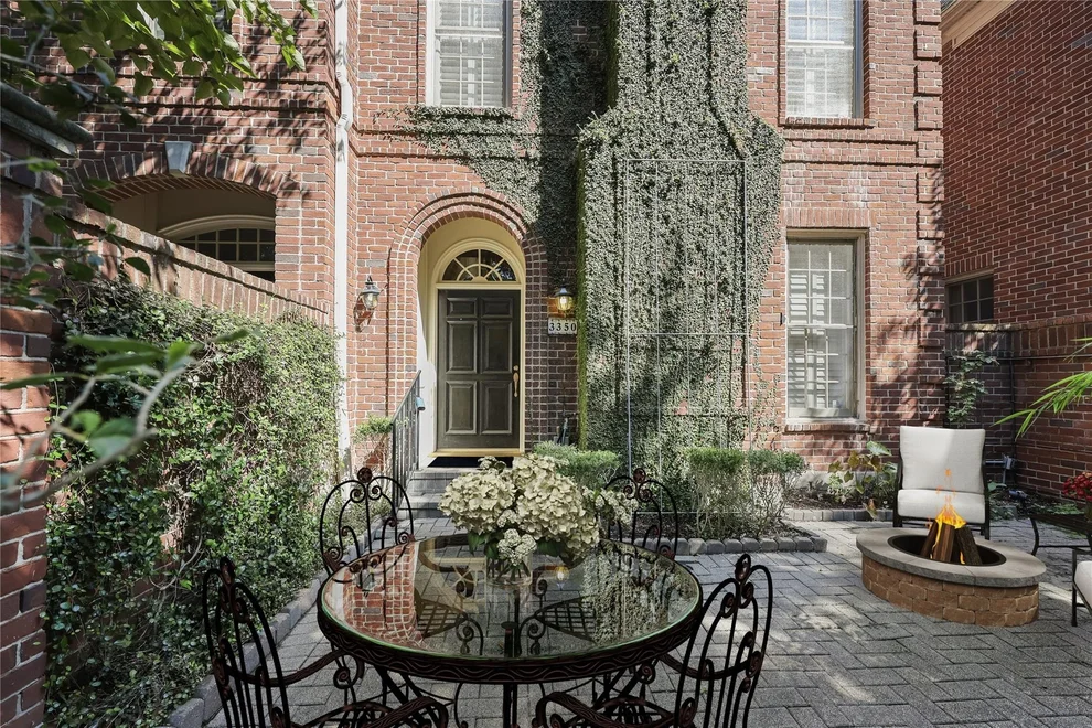 Unit for sale at 3350 Maroneal Street, Houston, TX 77025