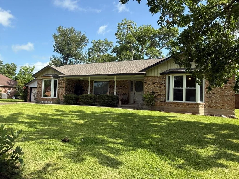 Unit for sale at 222 Schley Street, Richwood, TX 77531