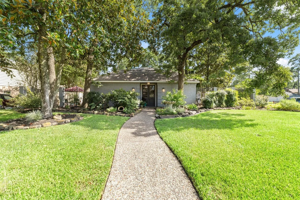 Unit for sale at 10823 Dunbrook Drive, Houston, TX 77070