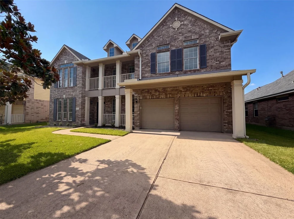Unit for sale at 11314 Sailwing Creek Court, Pearland, TX 77584